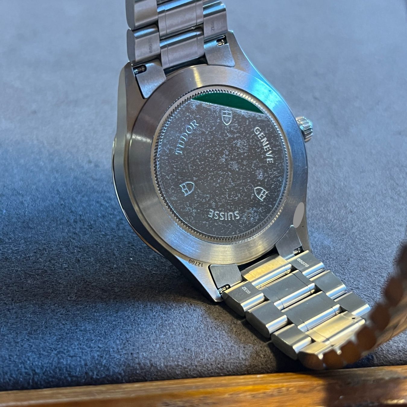 Tudor Montres: FLASH SALE Tudor Style Automatic Date Blue Dial 12700 – D'occasion à Carouge GE par Watchaser 4