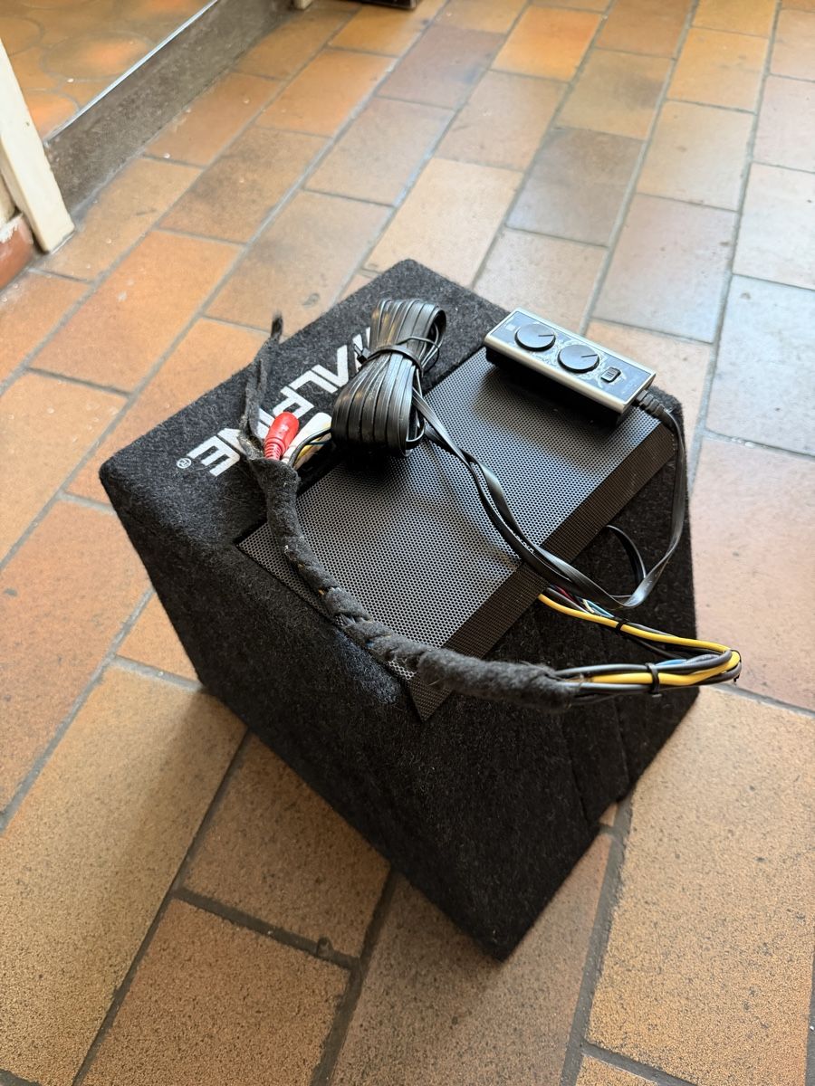 Alpine Lautsprecher: Alpine Subwoofer – Gebraucht aus Laufen von tommey90 2