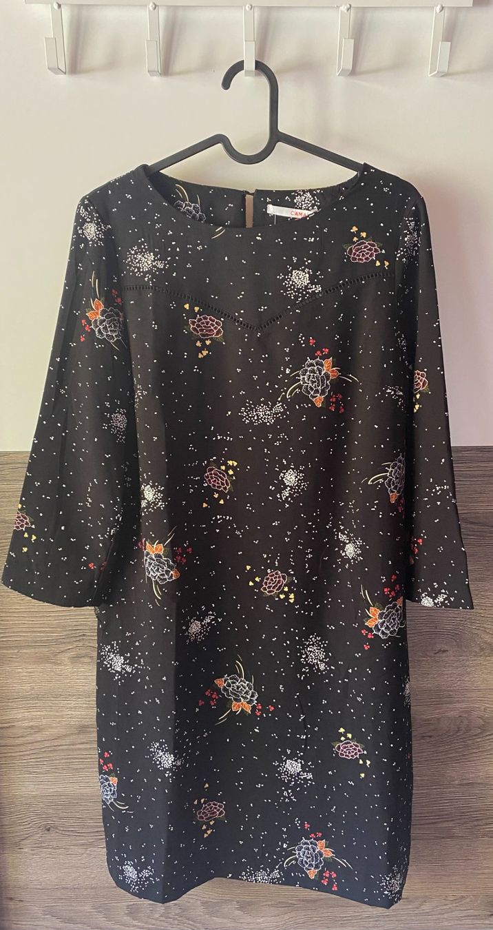 Kleider: Robe noire à fleurs - Camaïeu – Neu und originalverpackt aus Rochefort von Audrey.Maire