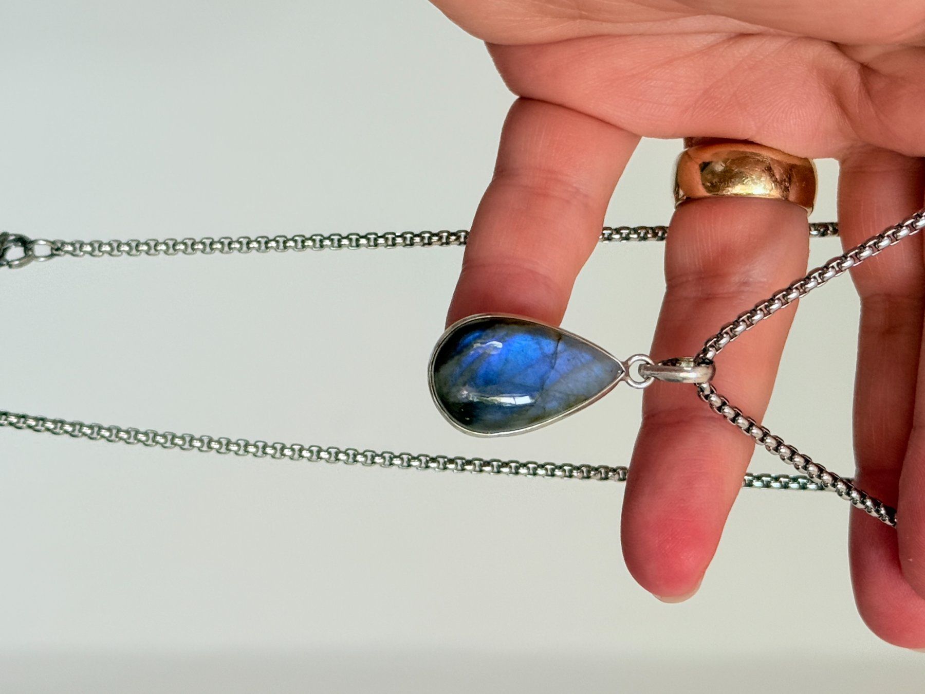 Catenine: Fashionable labradorite necklace – Nuovo e nell'imballaggio originale da Genève venduto da AGBERG 4