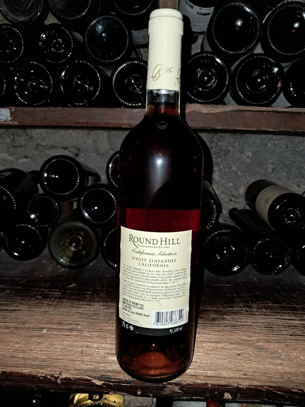 Wein: Round hill selection white zinfandel rosé 2009 – Neu und originalverpackt aus Le locle von juliensaran 2