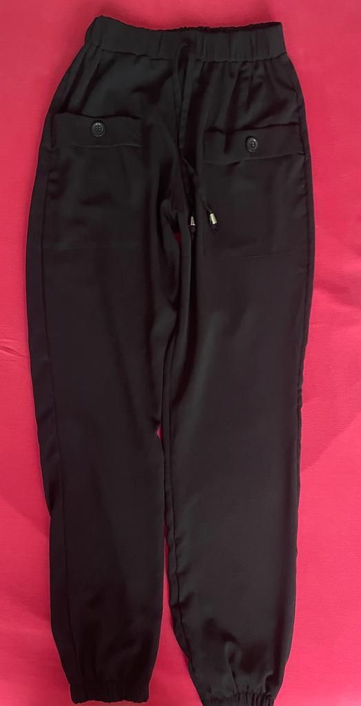 Pantaloni: schwarze Hose Damen Grösse M neu – Nuovo (secondo la descrizione) da Au/ZH venduto da markthallerapperswil 2