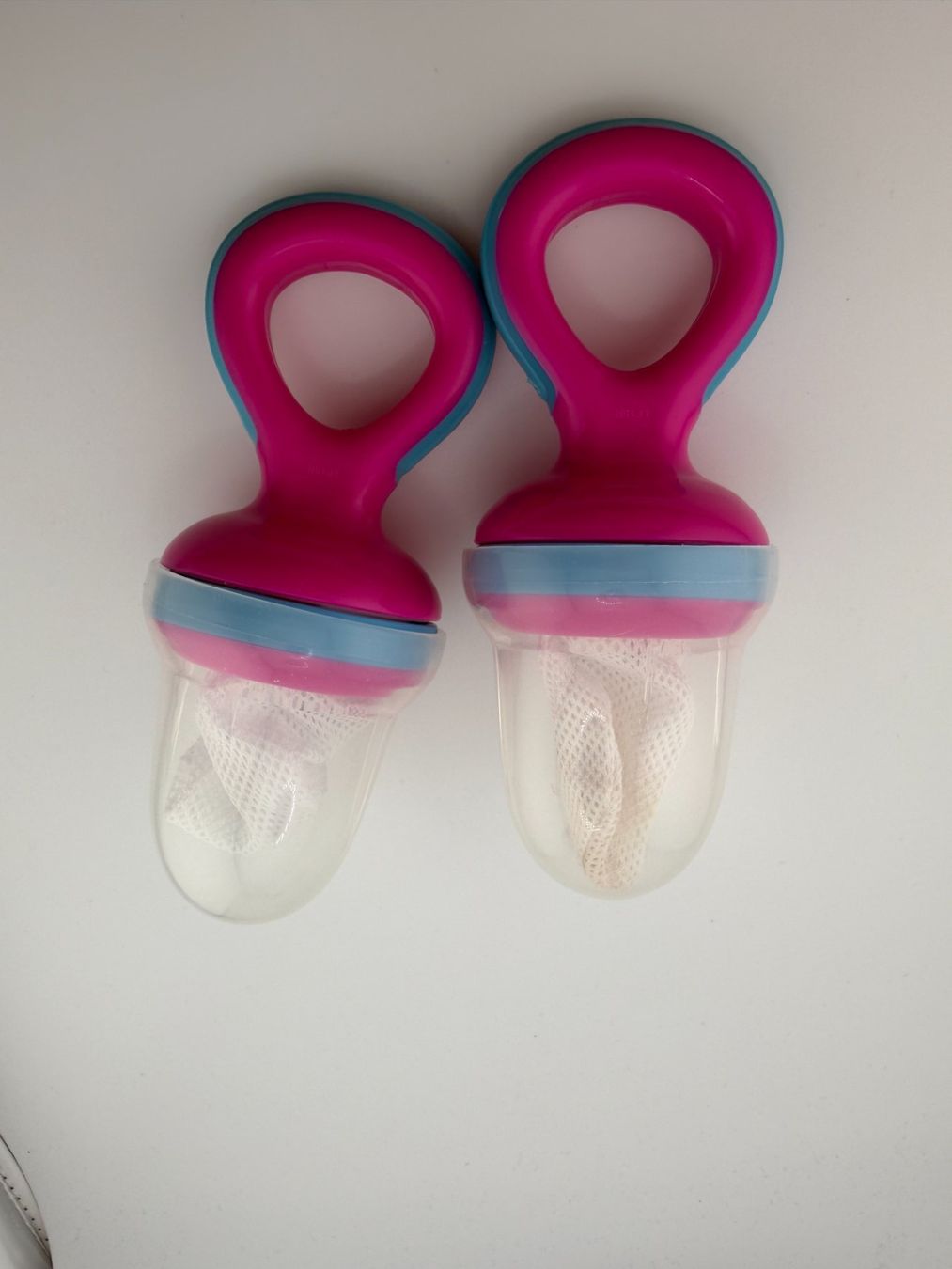 Nuggis & Nuggiketten: 2er Set Fruchtsauger für Babys – Gebraucht aus Riehen von edu_92w7
