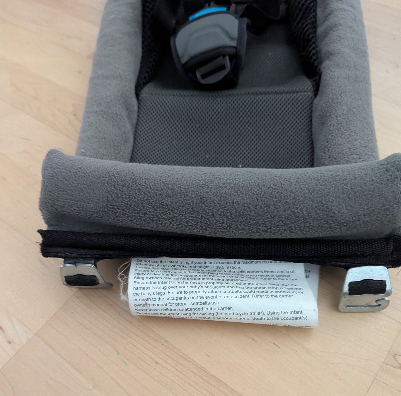 Thule Remorques: Thule Infant Sling Hängematte/Babysitz – D'occasion à Uster par petches 4