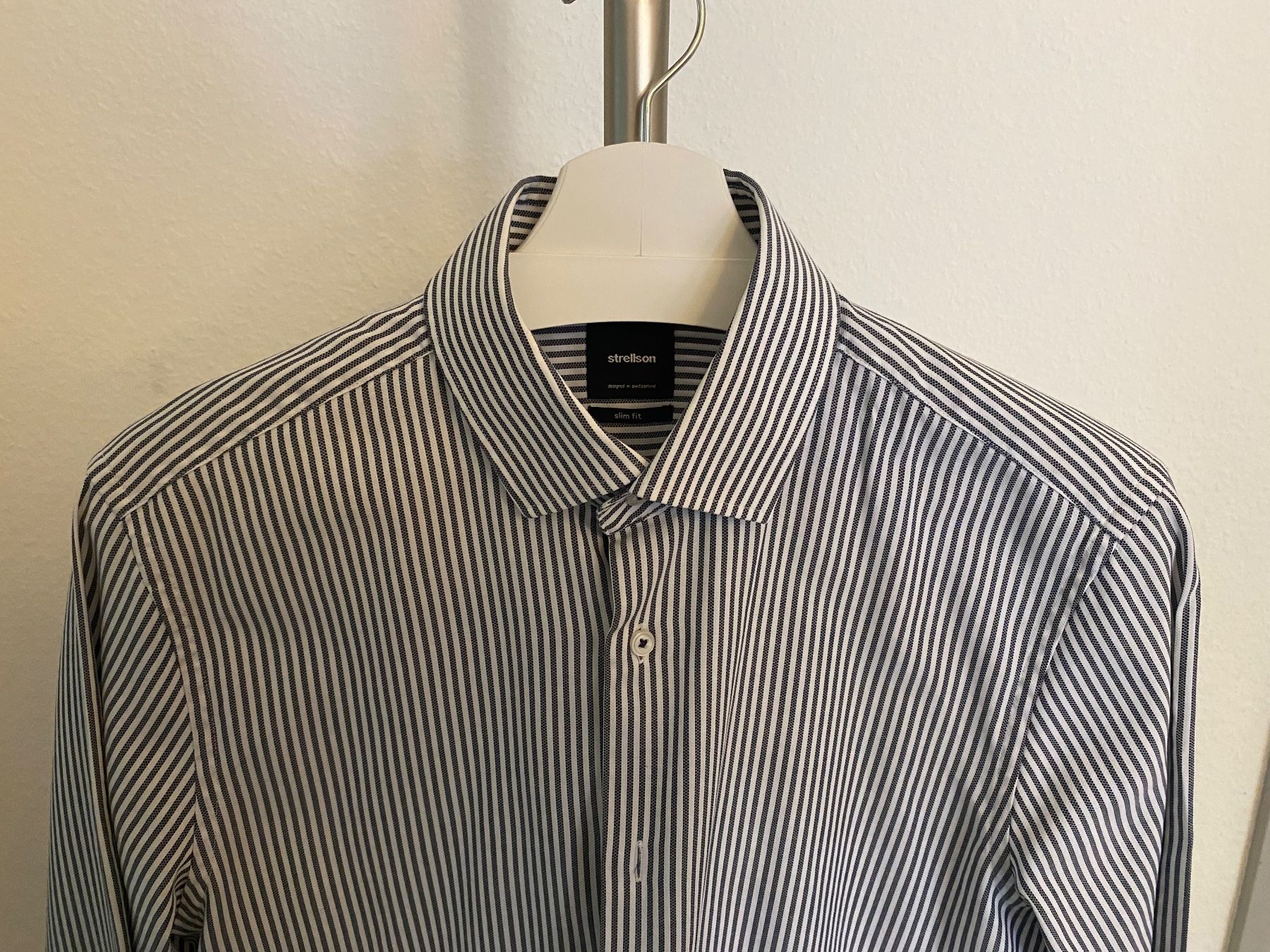 Strellson Chemises: 5x Strellson Hemde Grösse 40 slimfit – D'occasion à Rickenbach b. Wil par gue_w5wf
