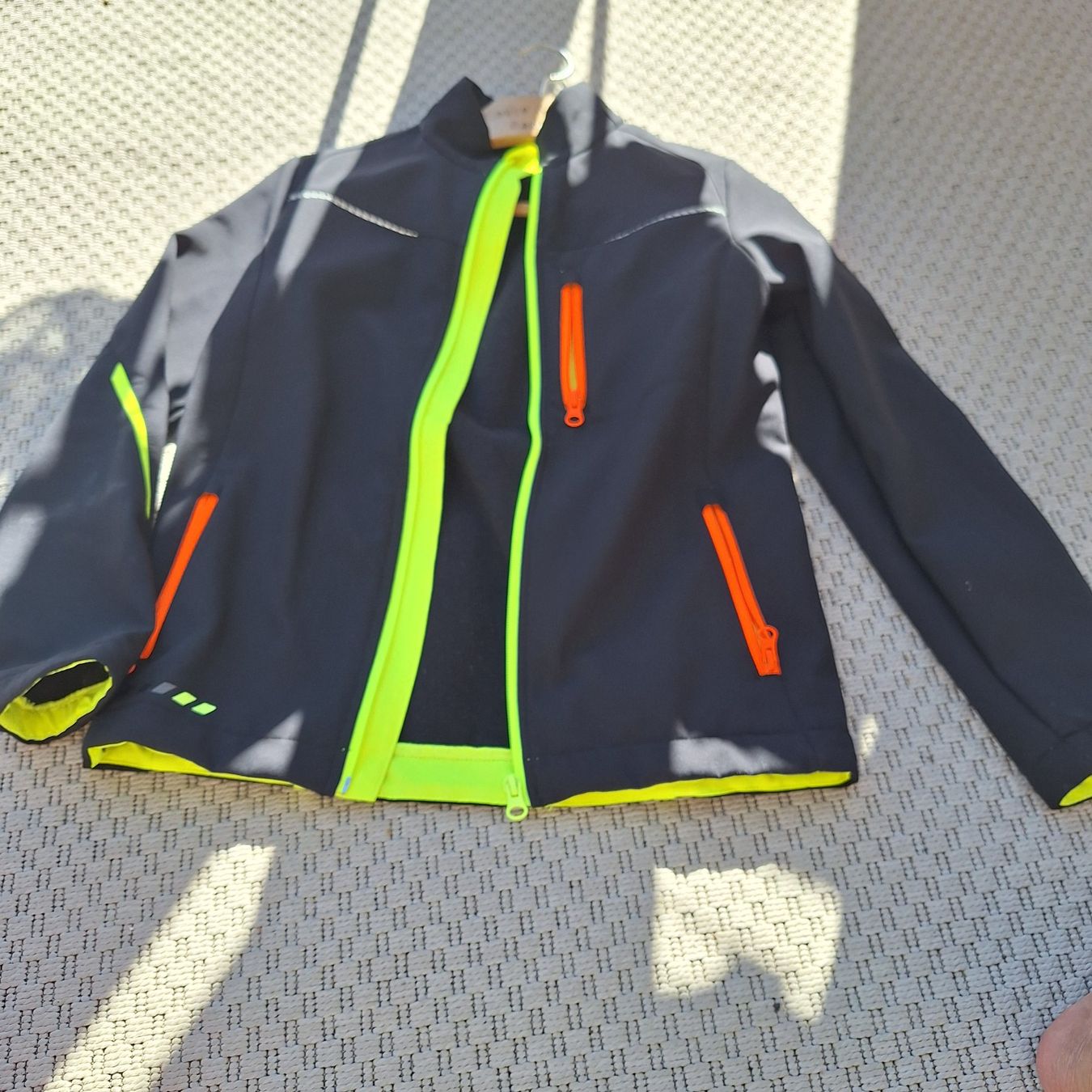 Engelbert Strauss Jacken: Engelbert Strauss Softshelljacke schwarz 146/152 gebraucht – Neu (gemäss Beschreibung) aus Hettenschwil von Schneuggi2 1