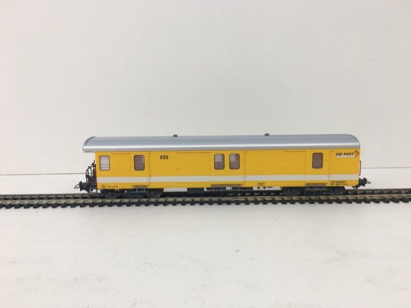 RailTop Modelleisenbahnen: Railtop 31711 Schweizer Postwagen Z4 – Gebraucht aus Büsserach von ModellbahnDepot 1