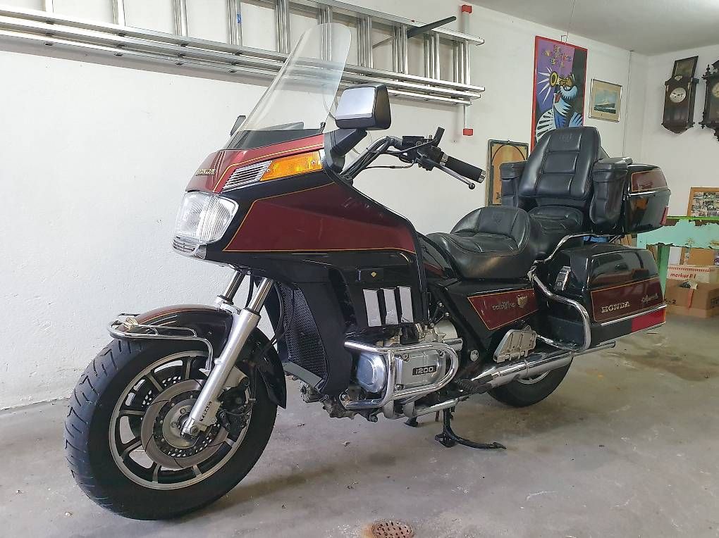 Honda Strada: Honda Goldwing – Usato da Grub AR venduto da motogeni