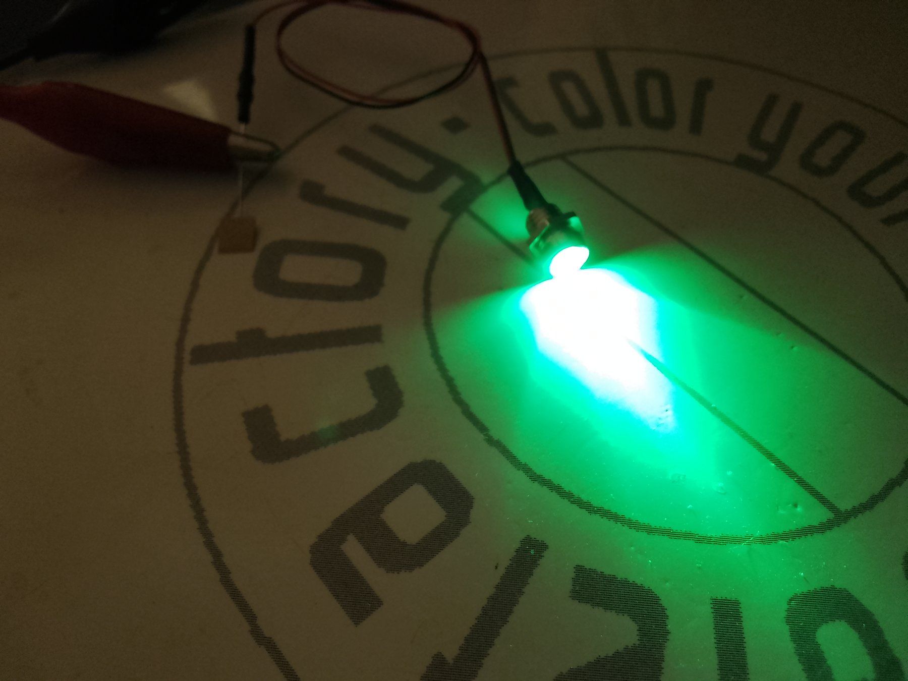 Elektronikbauteile: LED 3mm verkabelt, im Halter, grün – Neu (gemäss Beschreibung) aus Luzern von Salefactory 1