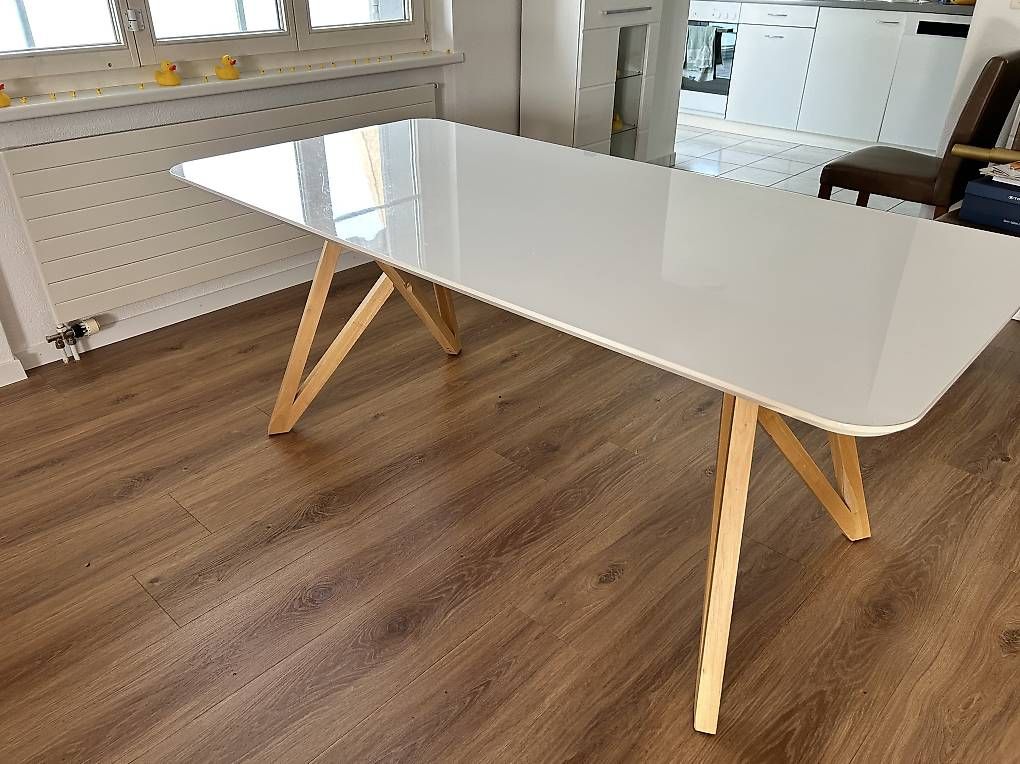 Tische: Schöner Tisch – Gebraucht aus Märstetten von mag_bak 3