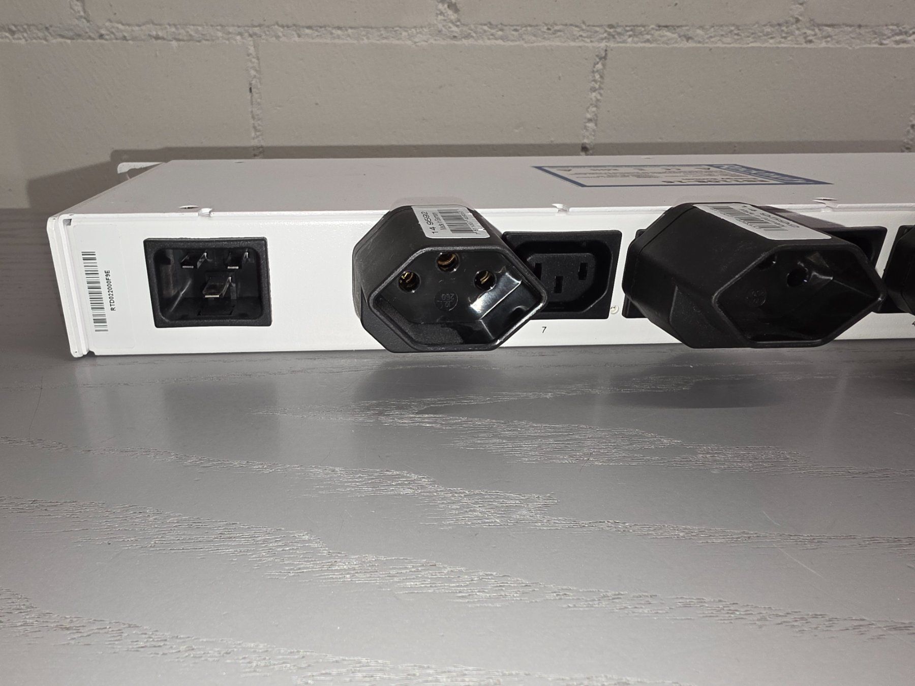 Sistema di controllo: Racktivity Energy Switch ES1108-16 – Usato da Zürich venduto da 2JamMusic 7