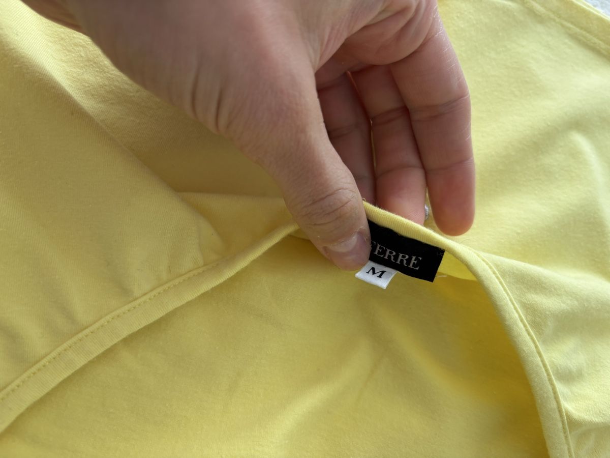 Top: Ferre Halter Yellow Top Size M NP: 414 .-  – Nuovo (secondo la descrizione) da Horgen venduto da lme_8kj7 2