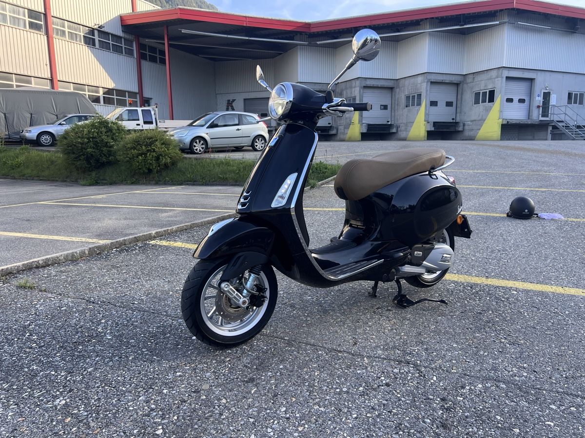 Vespa Scooter: Piaggio Vespa Primavera 125 2021 – Usato da Chur venduto da GiiGii21 2
