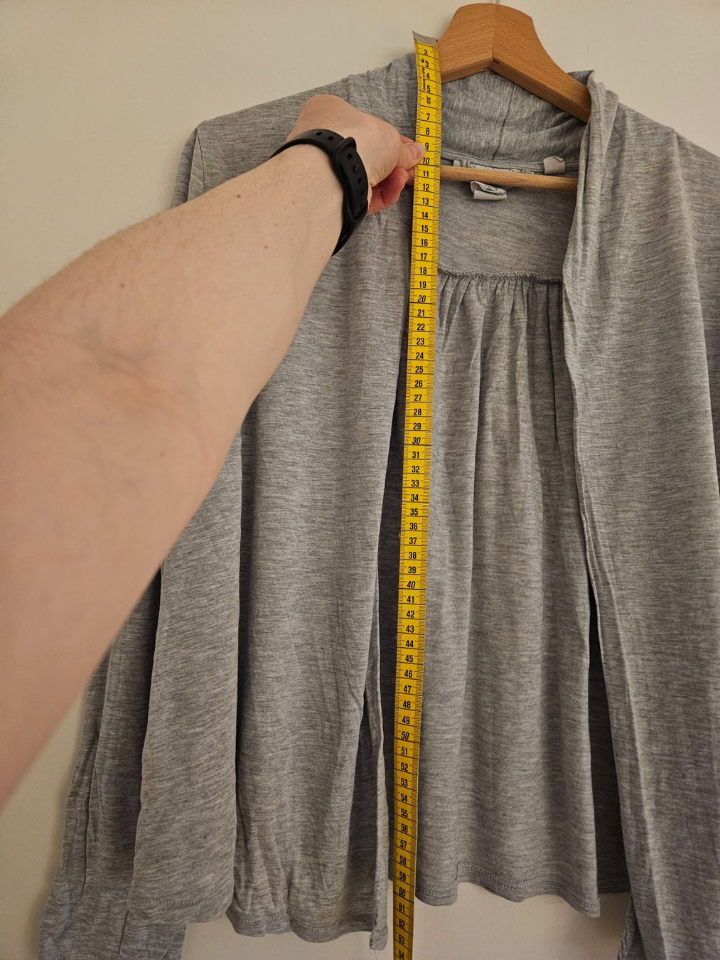 Pullover & Sweatshirts: Graues, feines Jäckli grau Gr.S – Gebraucht aus Schaffhausen von sabrina915 2