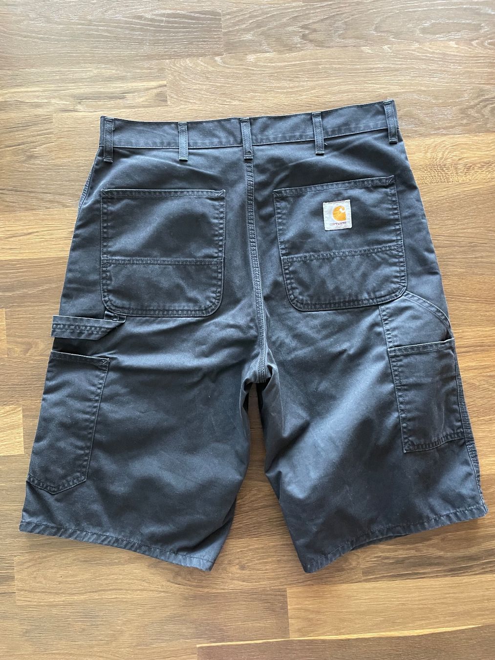 Carhartt Pantaloni: Short Carhartt – Usato da Olten venduto da B3ren 1