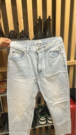 Jeans Pull&Bear hellblau Grösse 40 neuwertig