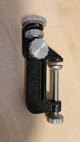 Kamera-Tischstativ / Schraubzwinge mit Gelenkkopf