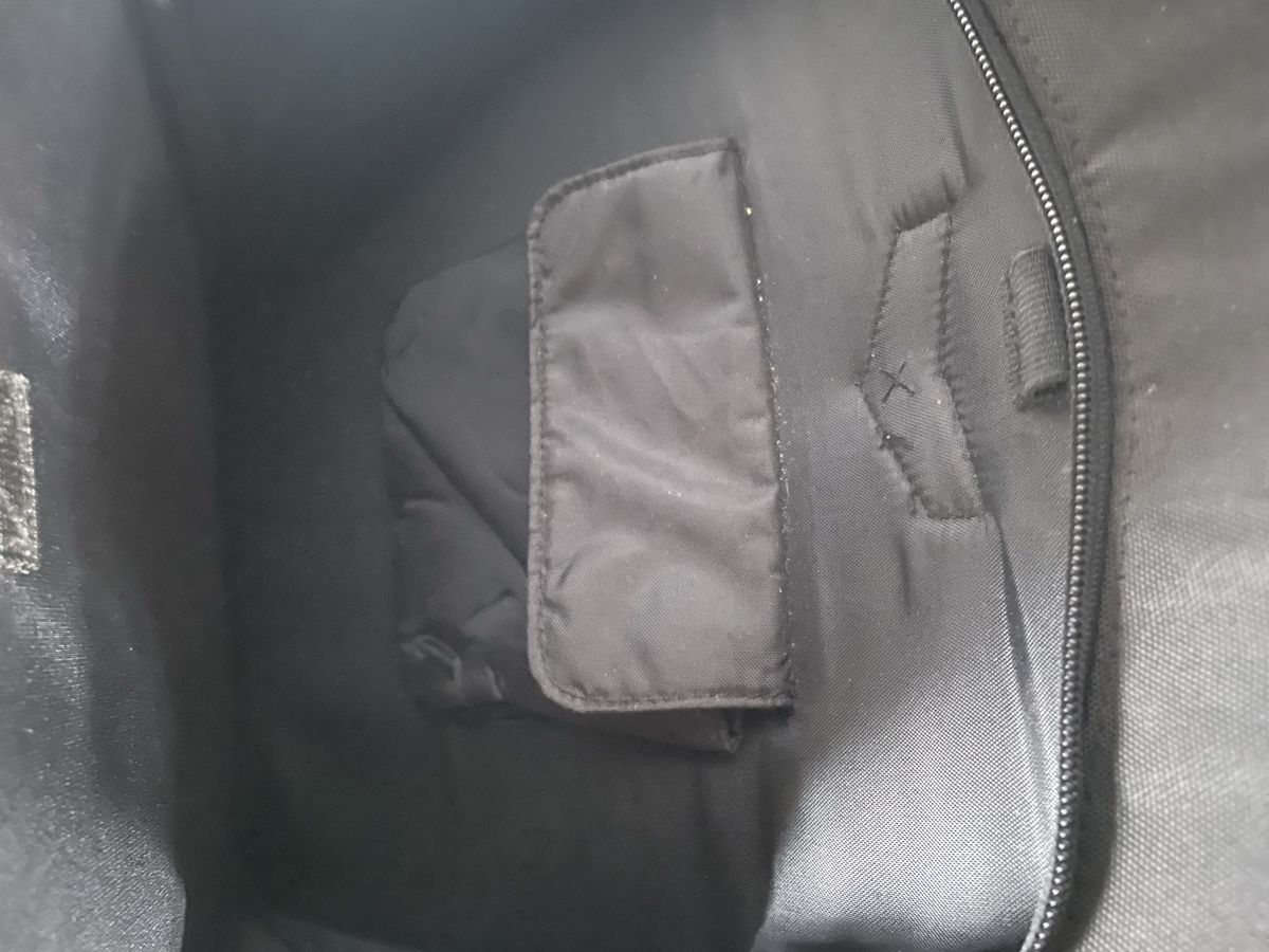 Marlboro Zaini: Sac à dos MARLBORO Rouge - Collection – Usato da Denges venduto da Ricautomotive 4