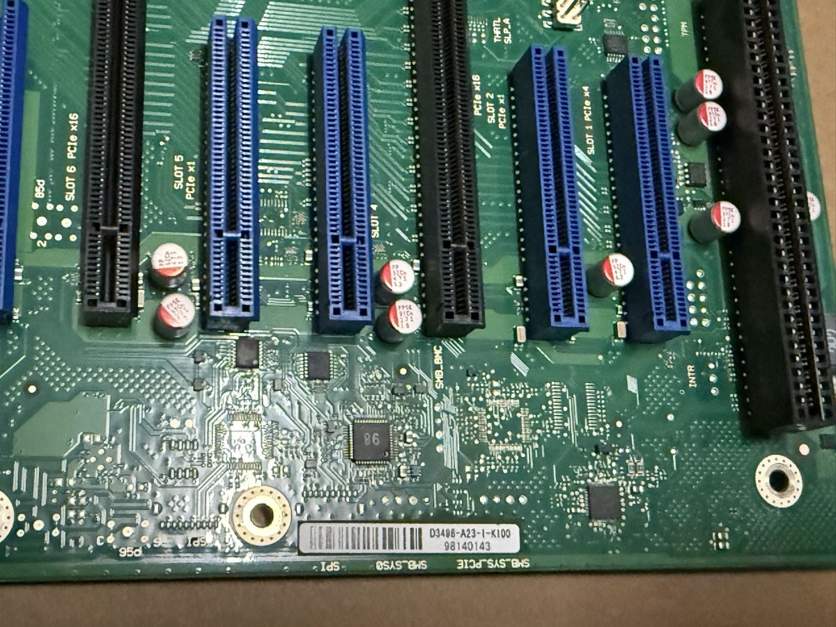 Fujitsu Cartes mère: Fujitsu Mainboard D3488-A3 mit Kuehler und  Frontpanel – D'occasion à Oensingen par aziri123 4