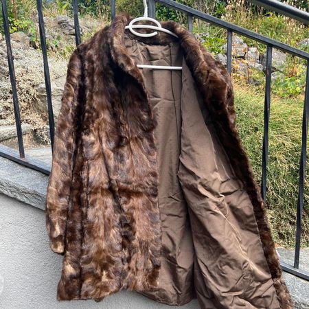 Manteau de fourrure vintage – Pythoud Lausanne