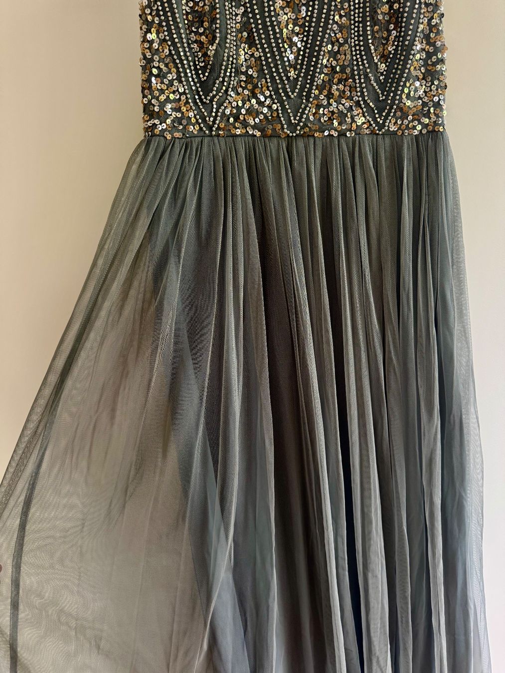 Kleider: Abendkleid mit Pailletten grau lang – Neu (gemäss Beschreibung) aus Herrliberg von kat_q7sj 3