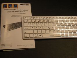 Kleine  PC Tastatur für Handy oder Laptop Neu