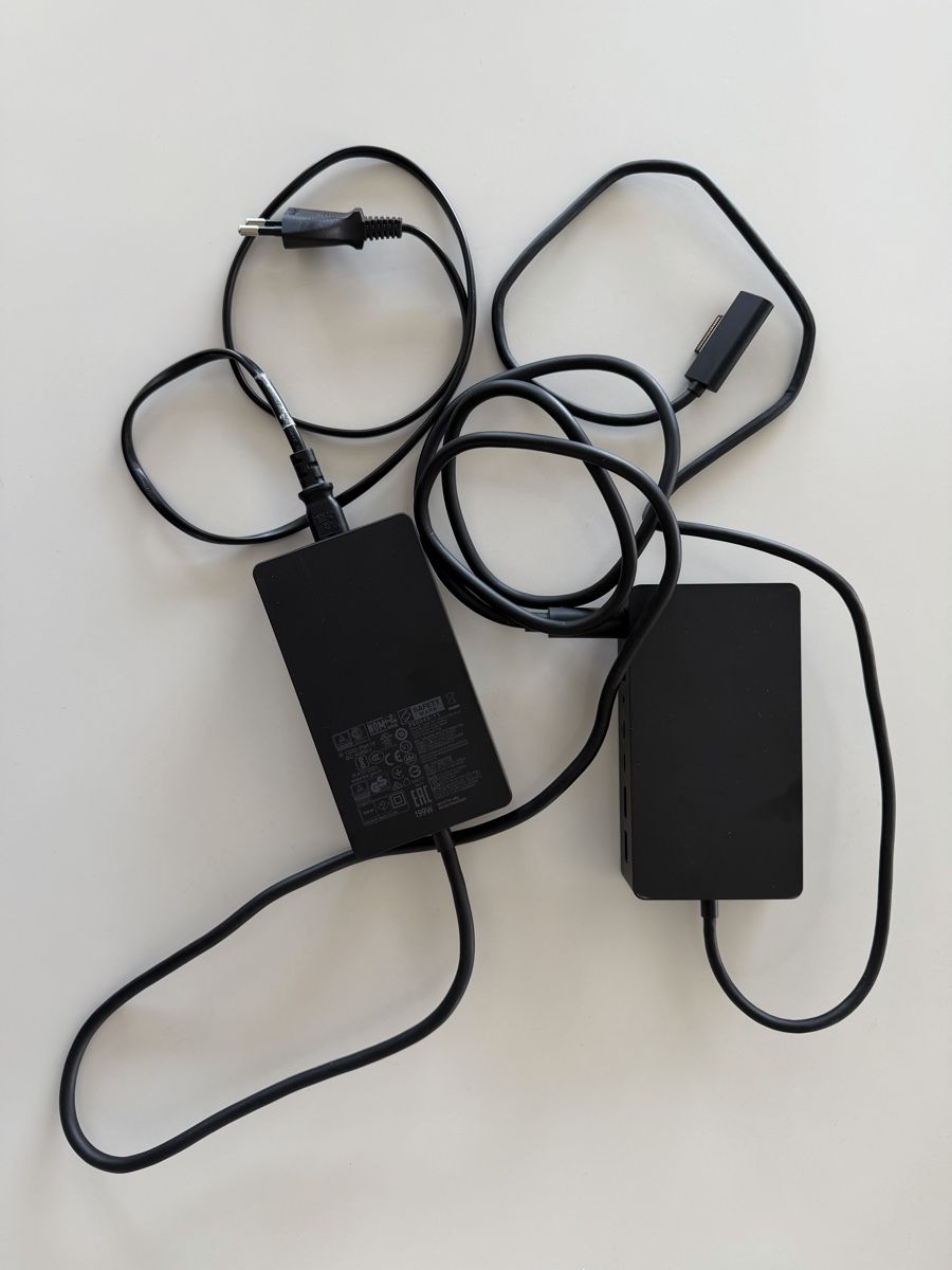Microsoft Docking station: Surface Dock 2 – D'occasion à Männedorf par Imbomar
