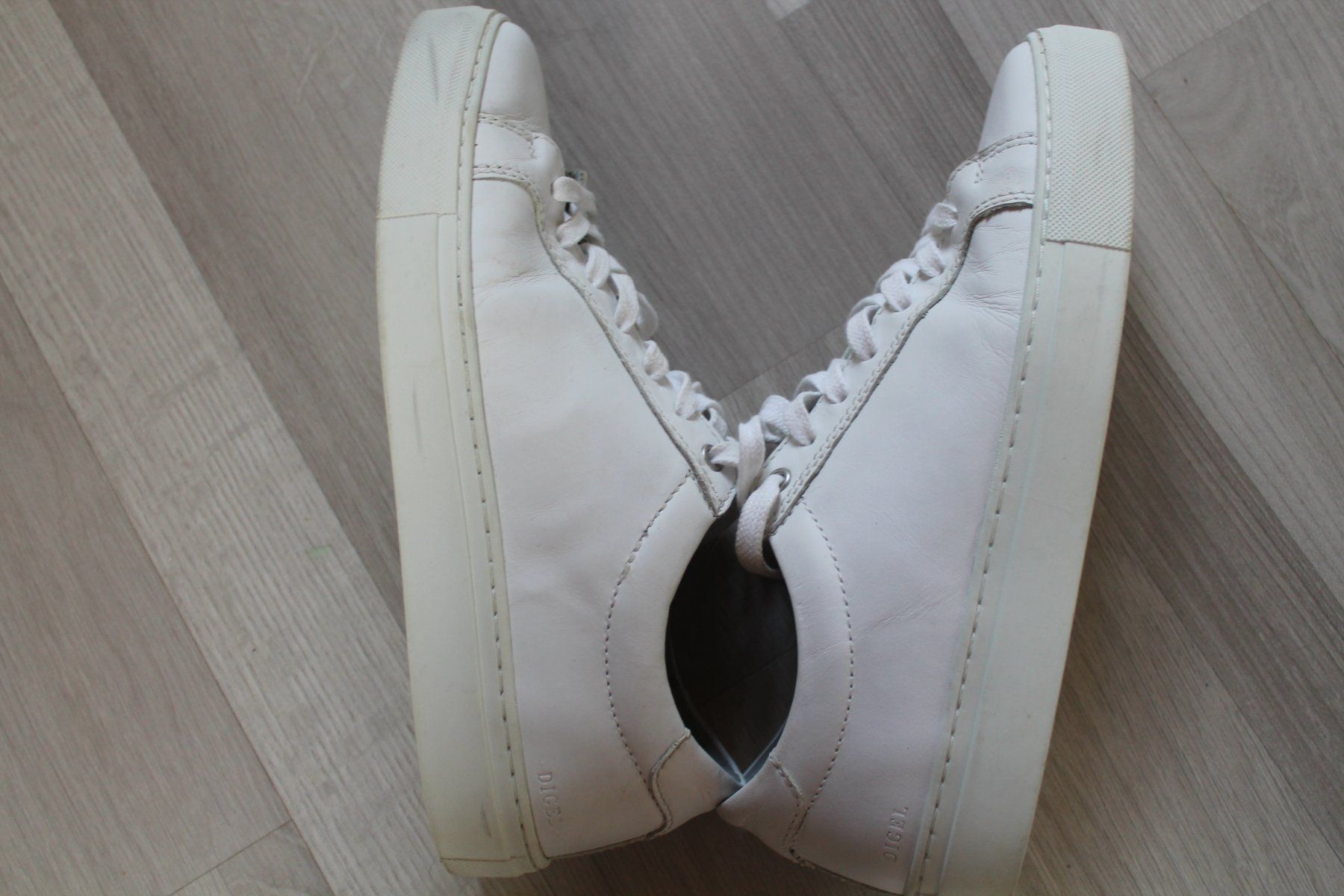 Scarpe da uomo: Schuhe 5 Paar Converse, Superdry, Pier one, Digel – Usato da Kappelen venduto da Waloga 5