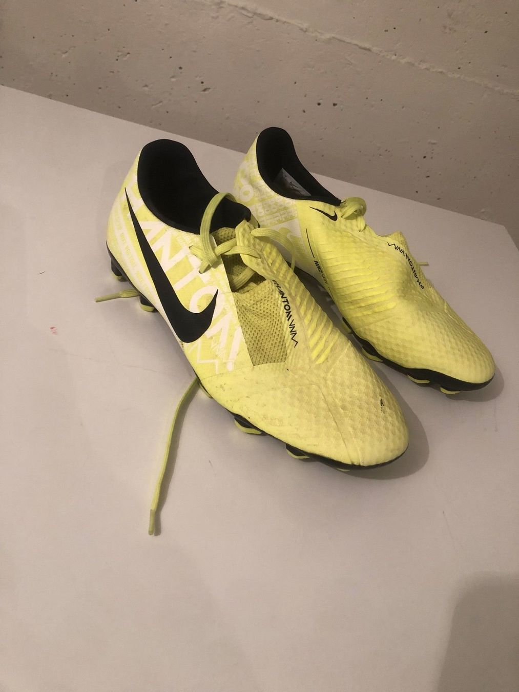 Scarpe da uomo: Fusball schuhe – Usato da Zug venduto da uri_z6fm