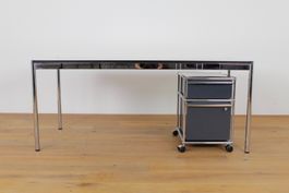 USM Haller Tisch 150x75cm mit Korpus