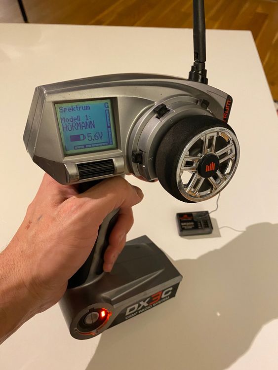 Spektrum DX3C Sender, mit SR300 (Gebraucht) in Zürich für CHF 31 – mit ...