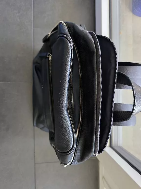 Tommy Hilfiger Zaini: Tommy Hilfiger Lederrucksack – Usato da Frick venduto da raphi_S 2