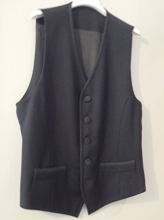 Dolce & Gabbana Gilet & Giacche: Anzugsweste Dolce & Gabbana, neu, Grösse 50 – Nuovo (secondo la descrizione) da Boswil venduto da peterluzern