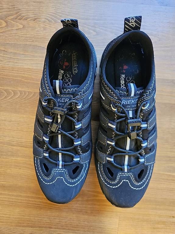 Herrenschuhe: Sneakers Grösse 40 – Gebraucht aus Basel von and_gzk2