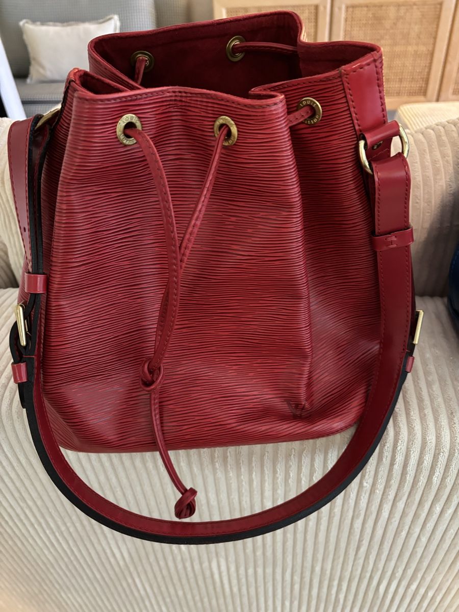 Louis Vuitton Taschen für Damen: Louis Vuitton Original Petit Sac Noé – Gebraucht aus Neunkirch von Dama0