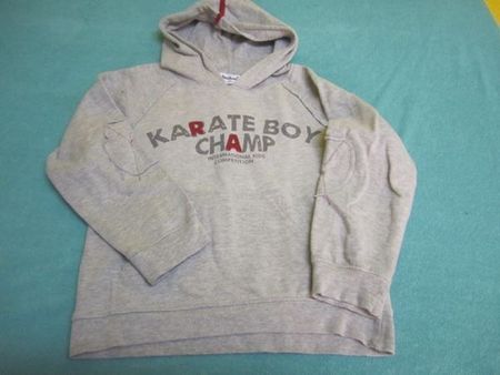 Pullover / Kapuzenpullover Grösse 110, grau
