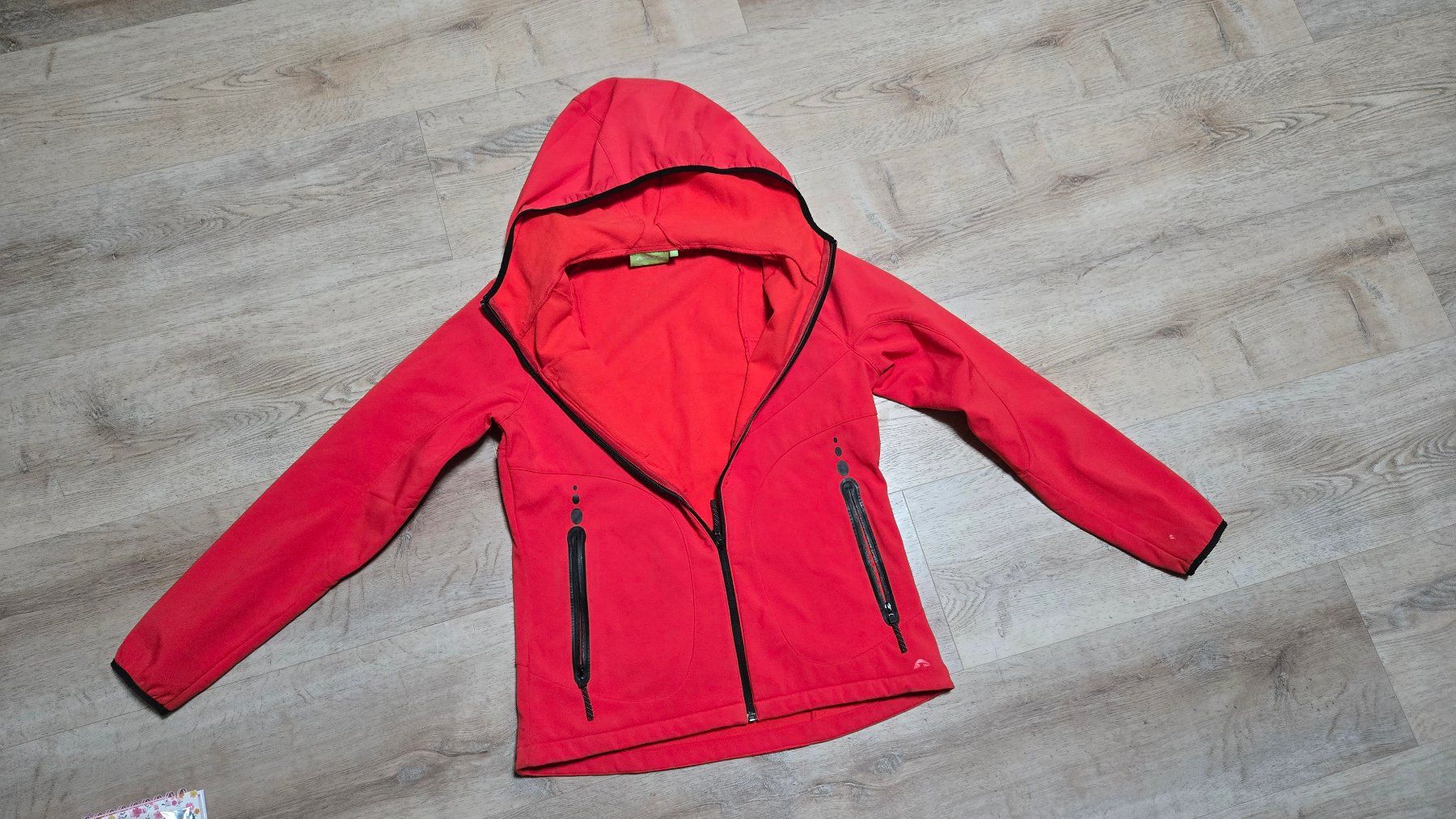 Giacche: Softshell Jacke Alpine rot Grösse M – Usato da Delémont venduto da mvl_l76c