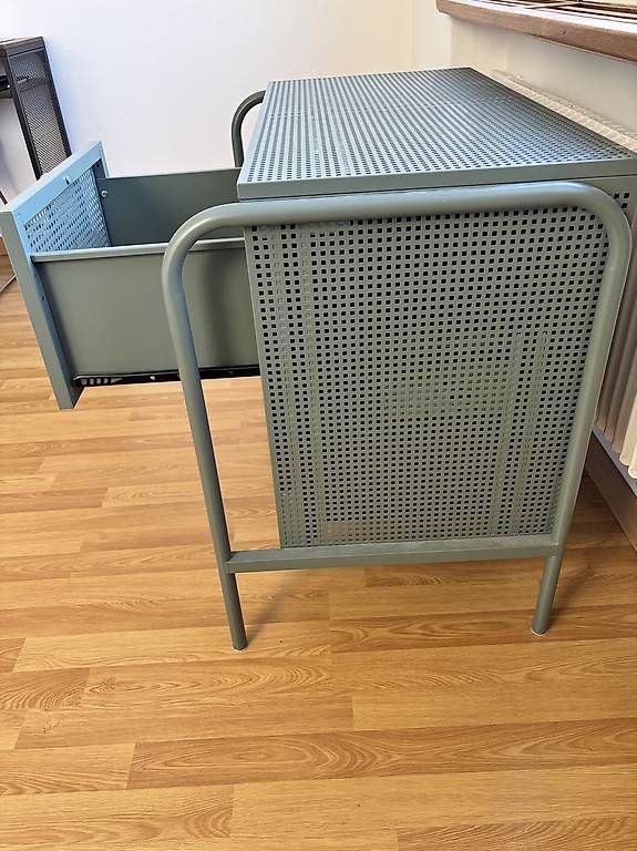 Ikea Cassettiere: IKEA NIKKEBY Kommode / Sideboard mit 4 Schubladen – Usato da Wünnewil venduto da april24 2