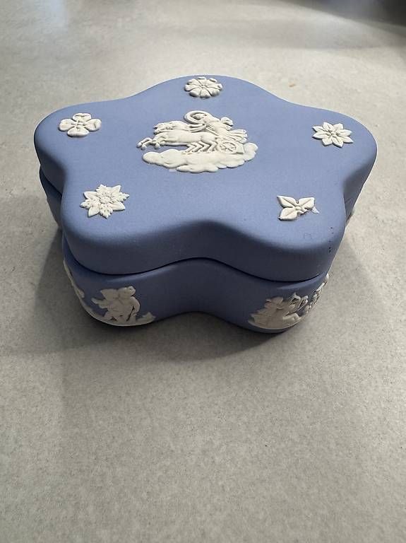 Set di piatti: Wedgwood  – Usato da Parpan venduto da pba_x87s 4