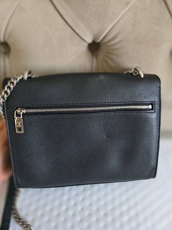 Taschen für Damen: Louis Vuitton MyLockMe BB noir – Gebraucht aus Vogelsang AG von bia_ms5k 2