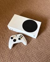 Xbox Series S mit Controller