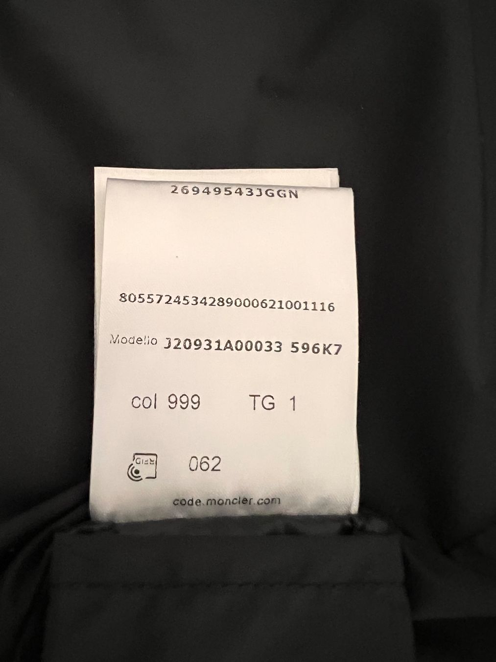 Moncler Jacken: Moncler Daunenweste schwarz – Neu (gemäss Beschreibung) aus Meilen von jup_yzy8 3