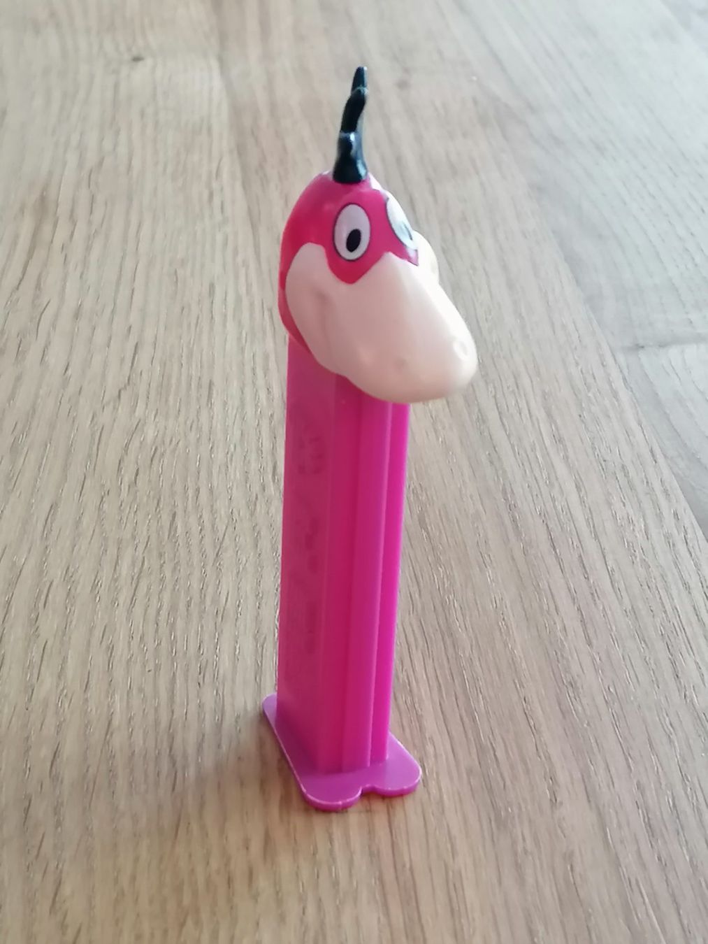 Pez Statuette: PEZ Spender - Feuerstein Dino – Usato da Basel venduto da vintagecollector