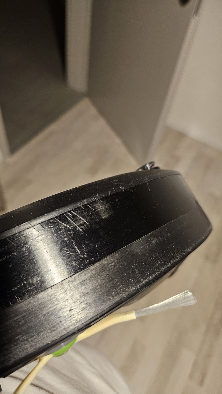 Irobot Aspirateurs & Accessoires: Irobot Roomba i7+ – D'occasion à Courtételle par Jeandela 4