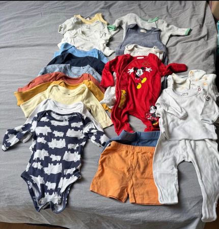 Babykleider (Jungen)