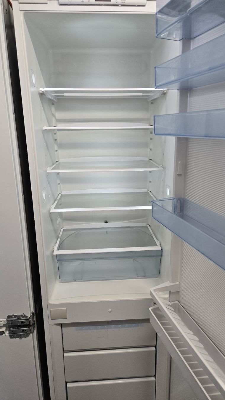 Frigoriferi: Electrolux Kühlschrank IK307.10 RE, – Usato da Rümlang venduto da Idre