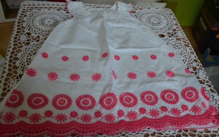 TAILLE 86 - JOLIE ROBE