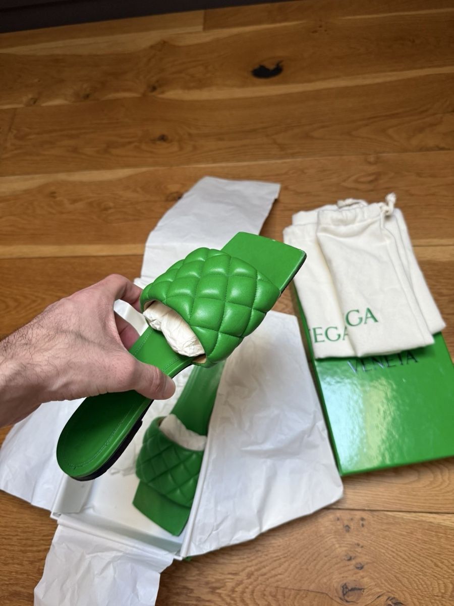 Bottega Veneta Scarpe da donna: Bottega Venetta Lido sandals  – Usato da Vésenaz venduto da lia_9ljt