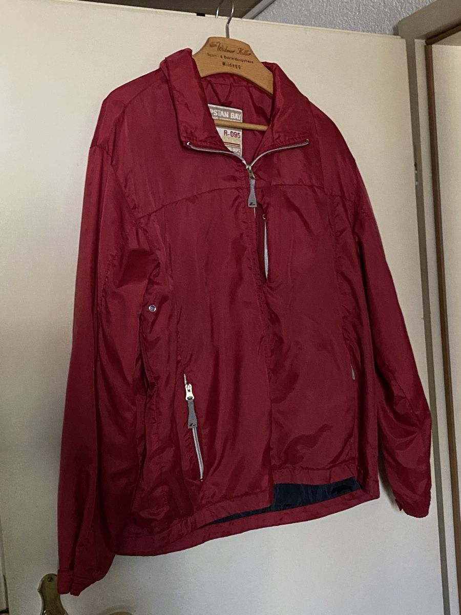 Vestes: Jacke(Regenjacke) – D'occasion à Gretzenbach par Cantate