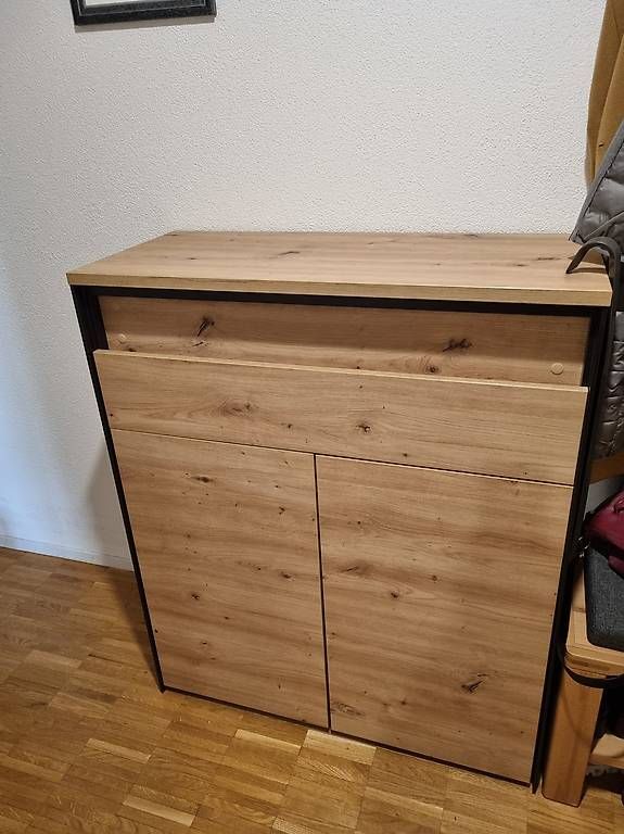 Cassettiere: Schuhschrank Eingangsbereich  gebraucht, guter Zustand – Usato da Niederrohrdorf venduto da ppletsch